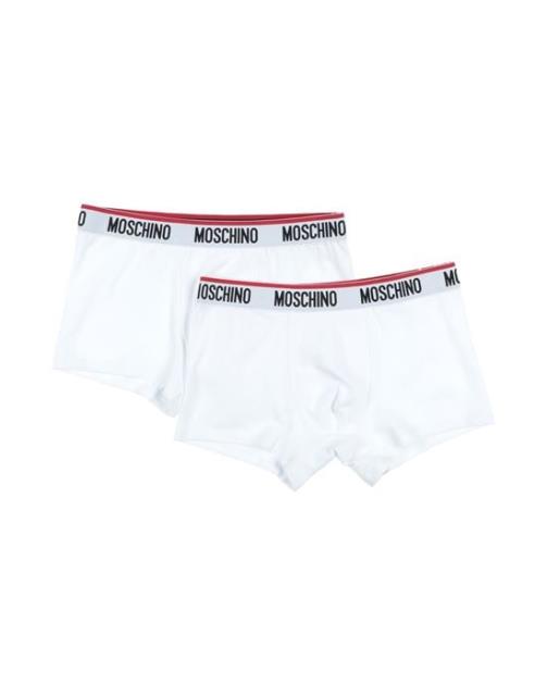 MOSCHINO モスキーノ ファッション室内下着 下着 MOSCHINO Boxers カラー:White■ご注文の際は、必ずご確認ください。※こちらの商品は海外からのお取り寄せ商品となりますので、ご入金確認後、商品お届けまで3から5週間程度お時間を頂いております。※高額商品(3万円以上)は、代引きでの発送をお受けできません。※ご注文後にお客様へ「注文確認のメール」をお送りいたします。それ以降のキャンセル、サイズ交換、返品はできませんので、あらかじめご了承願います。また、ご注文をいただいてからの発注となる為、メーカー在庫切れ等により商品がご用意できない場合がございます。その際には早急にキャンセル、ご返金いたします。※海外輸入の為、遅延が発生する場合や出荷段階での付属品の箱つぶれ、細かい傷や汚れ等が発生する場合がございます。※商品ページのサイズ表は海外サイズを日本サイズに換算した一般的なサイズとなりメーカー・商品によってはサイズが異なる場合もございます。サイズ表は参考としてご活用ください。MOSCHINO モスキーノ ファッション室内下着 下着 MOSCHINO Boxers カラー:White