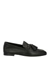 DOUCAL'S デュカルス 靴 シューズ ローファー DOUCAL&#39;S Loafers カラー:Black■ご注文の際は、必ずご確認ください。※こちらの商品は海外からのお取り寄せ商品となりますので、ご入金確認後、商品お届けまで3から5週間程度お時間を頂いております。※高額商品(3万円以上)は、代引きでの発送をお受けできません。※ご注文後にお客様へ「注文確認のメール」をお送りいたします。それ以降のキャンセル、サイズ交換、返品はできませんので、あらかじめご了承願います。また、ご注文をいただいてからの発注となる為、メーカー在庫切れ等により商品がご用意できない場合がございます。その際には早急にキャンセル、ご返金いたします。※海外輸入の為、遅延が発生する場合や出荷段階での付属品の箱つぶれ、細かい傷や汚れ等が発生する場合がございます。※商品ページのサイズ表は海外サイズを日本サイズに換算した一般的なサイズとなりメーカー・商品によってはサイズが異なる場合もございます。サイズ表は参考としてご活用ください。DOUCAL'S デュカルス 靴 シューズ ローファー DOUCAL&#39;S Loafers カラー:Black