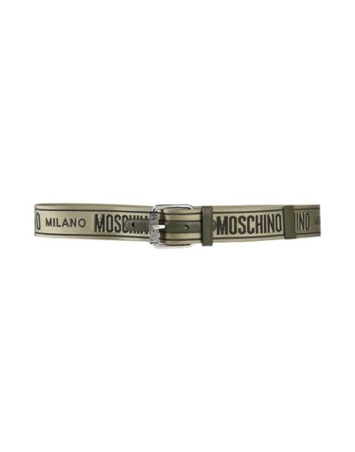 MOSCHINO モスキーノ アクセサリー小物 ベルト MOSCHINO Regular belts カラー:Military green■ご注文の際は、必ずご確認ください。※こちらの商品は海外からのお取り寄せ商品となりますので、ご入金確認後、商品お届けまで3から5週間程度お時間を頂いております。※高額商品(3万円以上)は、代引きでの発送をお受けできません。※ご注文後にお客様へ「注文確認のメール」をお送りいたします。それ以降のキャンセル、サイズ交換、返品はできませんので、あらかじめご了承願います。また、ご注文をいただいてからの発注となる為、メーカー在庫切れ等により商品がご用意できない場合がございます。その際には早急にキャンセル、ご返金いたします。※海外輸入の為、遅延が発生する場合や出荷段階での付属品の箱つぶれ、細かい傷や汚れ等が発生する場合がございます。※商品ページのサイズ表は海外サイズを日本サイズに換算した一般的なサイズとなりメーカー・商品によってはサイズが異なる場合もございます。サイズ表は参考としてご活用ください。MOSCHINO モスキーノ アクセサリー小物 ベルト MOSCHINO Regular belts カラー:Military green