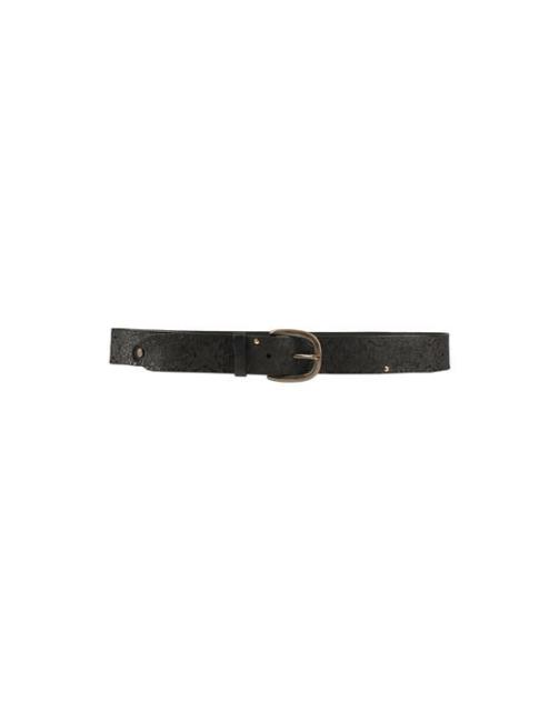 CAMPOMAGGI アクセサリー小物 ベルト CAMPOMAGGI Regular belts カラー:Black■ご注文の際は、必ずご確認ください。※こちらの商品は海外からのお取り寄せ商品となりますので、ご入金確認後、商品お届けまで3から5週間程度お時間を頂いております。※高額商品(3万円以上)は、代引きでの発送をお受けできません。※ご注文後にお客様へ「注文確認のメール」をお送りいたします。それ以降のキャンセル、サイズ交換、返品はできませんので、あらかじめご了承願います。また、ご注文をいただいてからの発注となる為、メーカー在庫切れ等により商品がご用意できない場合がございます。その際には早急にキャンセル、ご返金いたします。※海外輸入の為、遅延が発生する場合や出荷段階での付属品の箱つぶれ、細かい傷や汚れ等が発生する場合がございます。※商品ページのサイズ表は海外サイズを日本サイズに換算した一般的なサイズとなりメーカー・商品によってはサイズが異なる場合もございます。サイズ表は参考としてご活用ください。CAMPOMAGGI アクセサリー小物 ベルト CAMPOMAGGI Regular belts カラー:Black