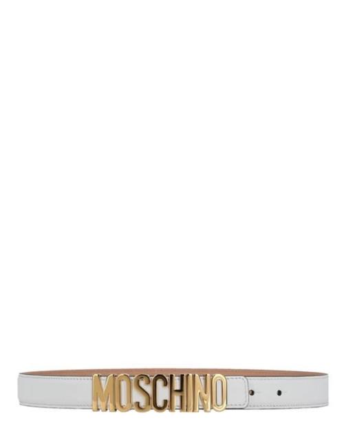 MOSCHINO モスキーノ アクセサリー小物 ベルト MOSCHINO Regular belts カラー:White■ご注文の際は、必ずご確認ください。※こちらの商品は海外からのお取り寄せ商品となりますので、ご入金確認後、商品お届けまで3から5週間程度お時間を頂いております。※高額商品(3万円以上)は、代引きでの発送をお受けできません。※ご注文後にお客様へ「注文確認のメール」をお送りいたします。それ以降のキャンセル、サイズ交換、返品はできませんので、あらかじめご了承願います。また、ご注文をいただいてからの発注となる為、メーカー在庫切れ等により商品がご用意できない場合がございます。その際には早急にキャンセル、ご返金いたします。※海外輸入の為、遅延が発生する場合や出荷段階での付属品の箱つぶれ、細かい傷や汚れ等が発生する場合がございます。※商品ページのサイズ表は海外サイズを日本サイズに換算した一般的なサイズとなりメーカー・商品によってはサイズが異なる場合もございます。サイズ表は参考としてご活用ください。MOSCHINO モスキーノ アクセサリー小物 ベルト MOSCHINO Regular belts カラー:White