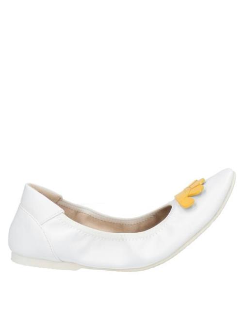 TOSCA BLU 靴 シューズ ダンスシューズ TOSCA BLU Ballet flats カラー:White■ご注文の際は、必ずご確認ください。※こちらの商品は海外からのお取り寄せ商品となりますので、ご入金確認後、商品お届けまで3から5週間程度お時間を頂いております。※高額商品(3万円以上)は、代引きでの発送をお受けできません。※ご注文後にお客様へ「注文確認のメール」をお送りいたします。それ以降のキャンセル、サイズ交換、返品はできませんので、あらかじめご了承願います。また、ご注文をいただいてからの発注となる為、メーカー在庫切れ等により商品がご用意できない場合がございます。その際には早急にキャンセル、ご返金いたします。※海外輸入の為、遅延が発生する場合や出荷段階での付属品の箱つぶれ、細かい傷や汚れ等が発生する場合がございます。※商品ページのサイズ表は海外サイズを日本サイズに換算した一般的なサイズとなりメーカー・商品によってはサイズが異なる場合もございます。サイズ表は参考としてご活用ください。TOSCA BLU 靴 シューズ ダンスシューズ TOSCA BLU Ballet flats カラー:White