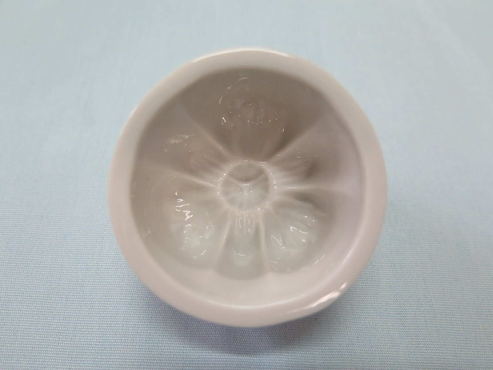 �ǥ����Ⱥ�ꥼ�꡼�η��������46��X46Ĺ��X30�⤵(mm)����35CC