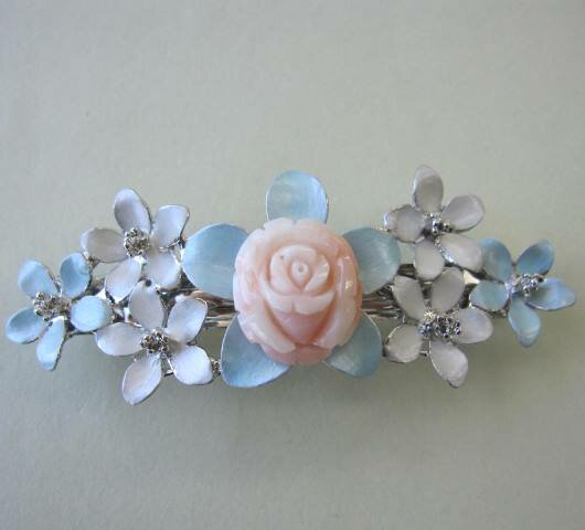 ピンク珊瑚 薔薇の花のバレッタ 髪留め バラ ばら ヘアアクセサリー 『宝石サンゴ』 珊瑚婚 還暦 誕生日 御祝 厄除 御守 3月の誕生石 ギフト プレゼント ...