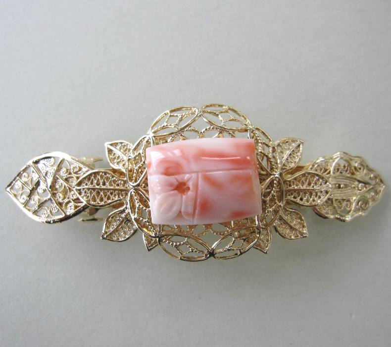 ピンク珊瑚 バレッタ 髪留め コーラル ヘアアクセサリー 『宝石サンゴ』 珊瑚婚 還暦 誕生日 御祝 厄除 御守 3月の誕生石 ギフト プレゼント 結婚35周年 珊瑚職人