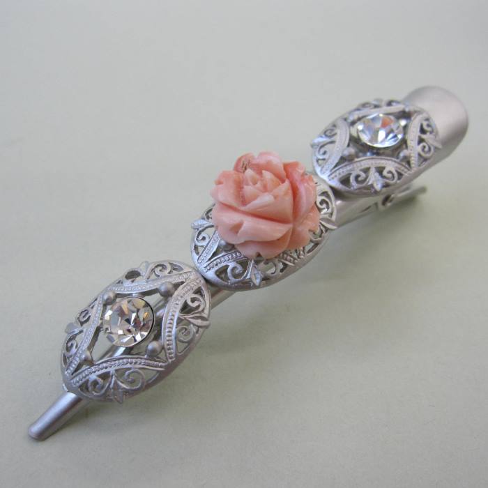 ピンク珊瑚 薔薇の花 ダッカールクリップ ヘアアクセサリー バラ ばら 宝石サンゴ 珊瑚婚 還暦 誕生日 御祝 厄除 御守 3月の誕生石 ギフト プレゼント 結...