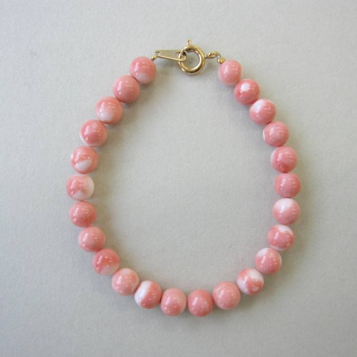 桃珊瑚 ブレスレット 約6～6.5ミリ 真鍮 コーラル 宝石サンゴ 珊瑚婚 還暦 誕生日 御祝 厄除 御守 3月..