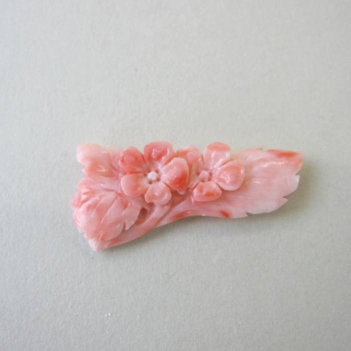 ピンク珊瑚桜草のブローチ洋銀アクセ...