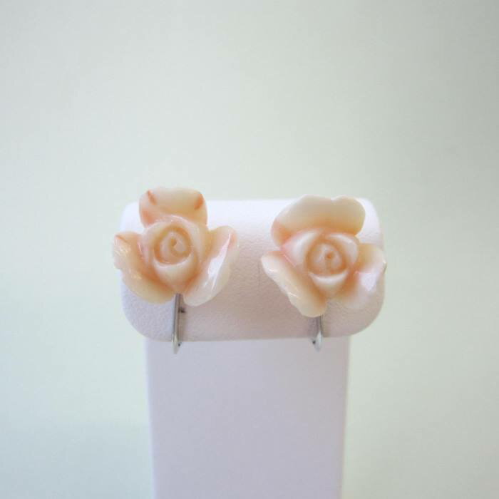 ミッド珊瑚 薔薇のつぼみ イヤリング SILVER イヤーアクセサリー 『宝石サンゴ』 珊瑚婚 還暦 誕生日 御祝 厄除 御守 3月の誕生石 ギフト プレゼント 結婚35周年 珊瑚職人