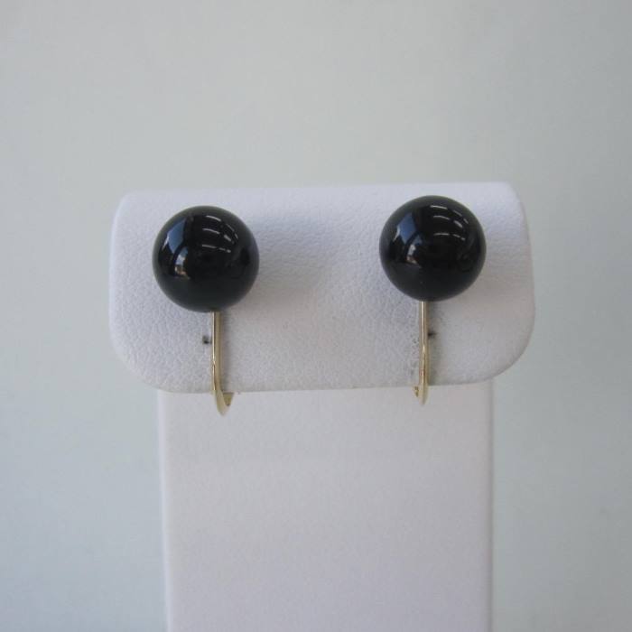 黒珊瑚 丸玉 イヤリング (8ミリ) K18 フォーマル クール シンプル 『宝石サンゴ』 珊瑚婚 還暦 誕生日 御祝 厄除 御守 3月の誕生石 ギフト プレゼ...