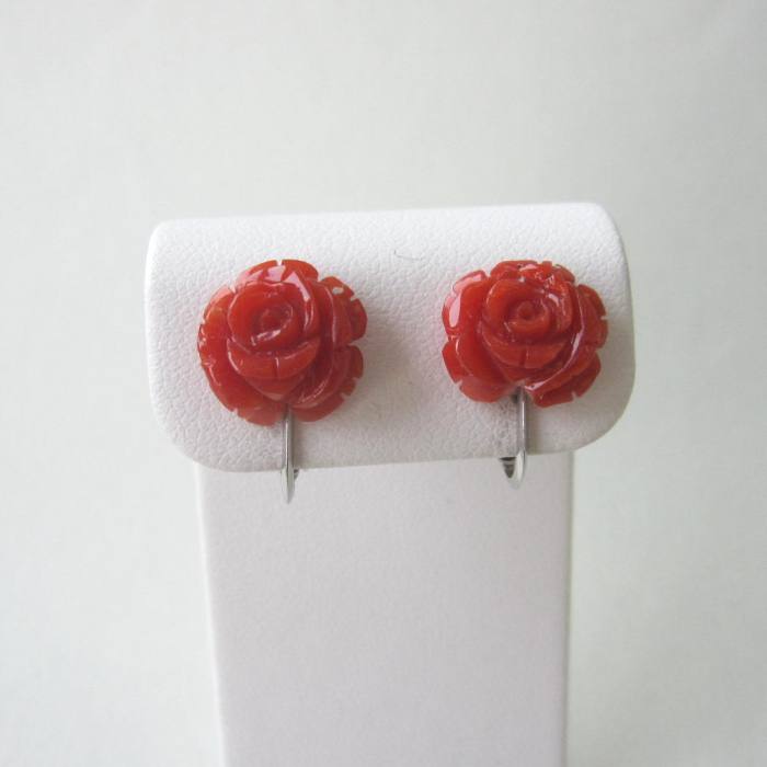 日本高知産赤珊瑚薔薇の花イヤリング...