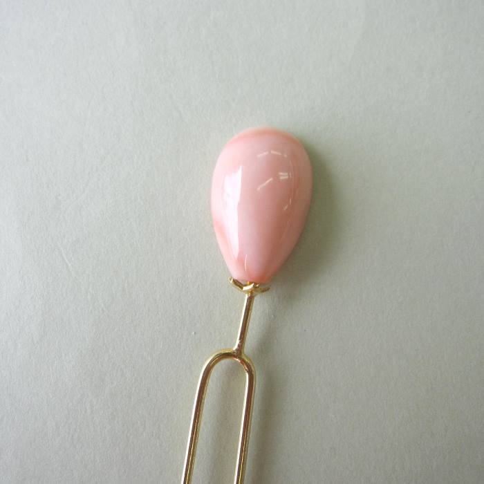 ピンク珊瑚 ドロップ かんざし 真鍮 『宝石サンゴ』 珊瑚婚 還暦 誕生日 御祝 厄除 御守 3月の誕生石 ギフト プレゼント 結婚35周年 珊瑚職人