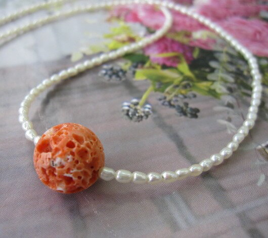 桃珊瑚 す玉と淡水パールのネックレス アクセサリー 『宝石サンゴ』 珊瑚婚 還暦 誕生日 御祝 厄除 御守 3月の誕生石 ギフト プレゼント 結婚35周年 珊瑚...