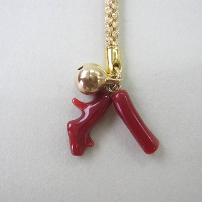 日本 高知産血赤珊瑚 枝 根付 （2個付） 開運 御守 厄除 『宝石サンゴ』 珊瑚婚 還暦 誕生日 御祝 3月の誕生石 ギフト プレゼント 結婚35周年 珊瑚職人