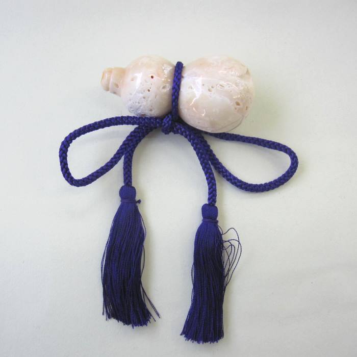 ミッド珊瑚 大瓢箪 置物 縁起物 ひょうたん 人絹 宝石サンゴ 珊瑚婚 還暦 誕生日 御祝 厄除 御守 3月の誕生石 ギフト プレゼント 結婚35周年 珊瑚職人