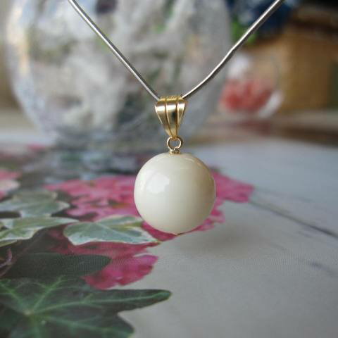 シナ海サンゴ 丸玉 ペンダントトップ. (10.8ミリ) K18 『宝石サンゴ』 珊瑚婚 還暦 誕生日 御祝 厄除 御守 3月の誕生石 ギフト プレゼント 結婚...