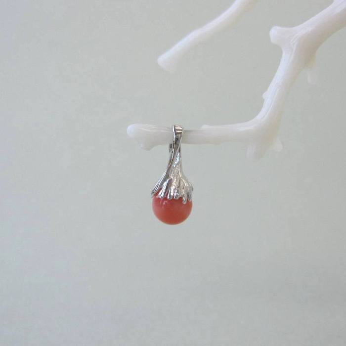 ピンク珊瑚 丸玉 デザインペンダントトップ （4.9ミリ） SILVER 宝石サンゴ 珊瑚婚 還暦 誕生日 御祝 厄除 御守 3月の誕生石 ギフト プレゼント 結婚35周年 珊瑚職人