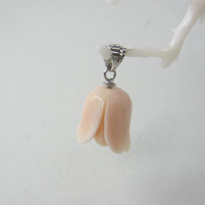 ミッド珊瑚 薔薇のつぼみ ペンダントトップ SILVER 宝石サンゴ 珊瑚婚 還暦 誕生日 御祝 厄除 御守 3月の誕生石 ギフト プレゼント 結婚35周年 珊瑚職人