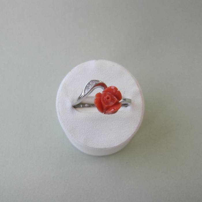 桃珊瑚 薔薇のつぼみ シルバー フリーサイズリング 指輪 SILVER 『宝石サンゴ』 珊瑚婚 還暦 誕生日 御祝 厄除 御守 3月の誕生石 ギフト プレゼント 結婚35周年 珊瑚職人