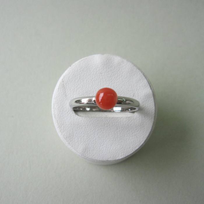 日本 高知産赤珊瑚 ラウンド フリーリング. 4.9ミリ 指輪 天然石 コーラル 宝石サンゴ 珊瑚婚 還暦 誕生日 御祝 厄除 御守 3月の誕生石 ギフト プレゼント 結婚35周年 珊瑚職人