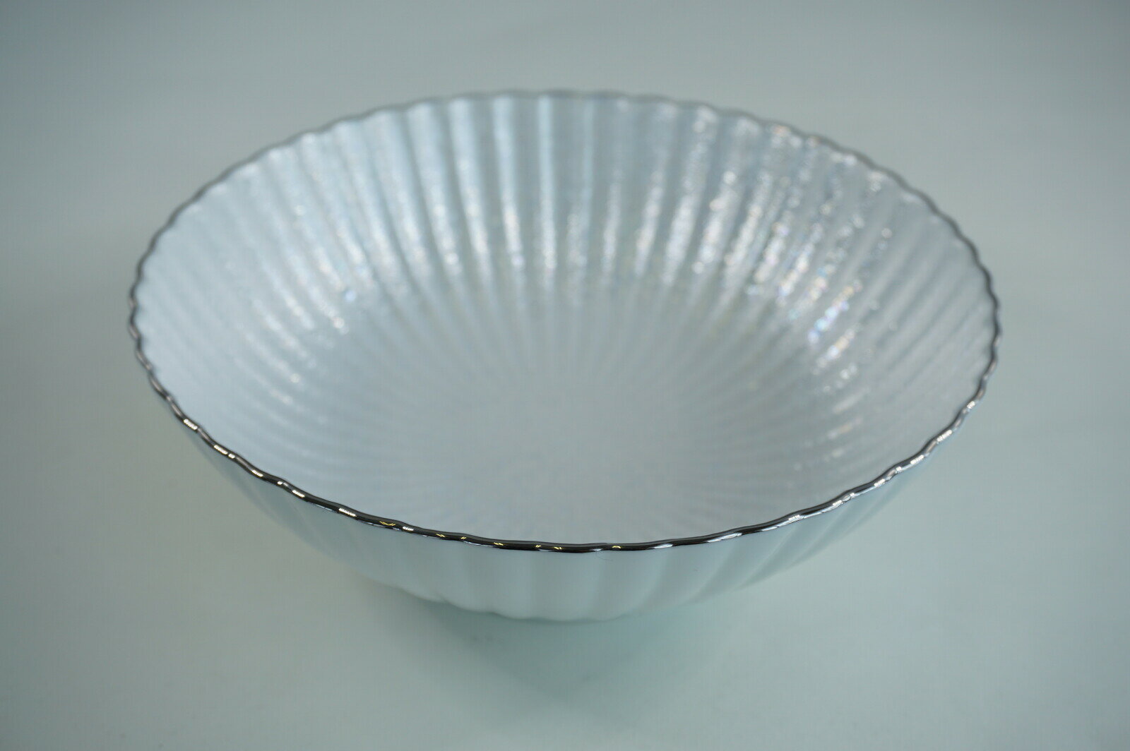 パール渕プラチナ菊割5寸鉢　有田焼　日本製　中鉢　和食器 かっぱ橋 料理道具のデパート三起堂 煌彩