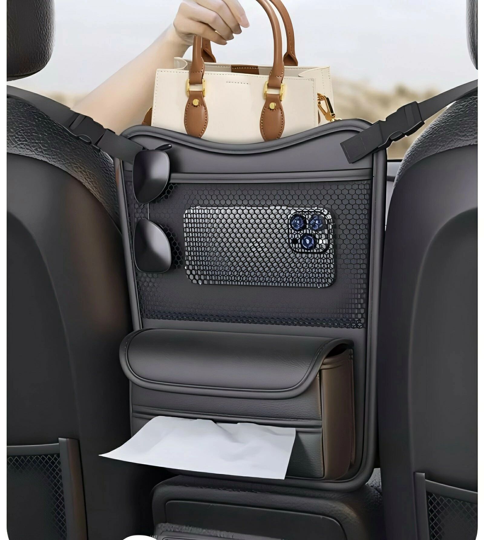 商品のご紹介商品名 ★シート中央収納袋 車用収納ポケット 前座席 収納 車用収納ポケット 両面タイプ 前部座席間ポケット 大中小型車に適用 車シートバックポケット 水筒 カバン 座席間収納バッグ 簡単取付 カー用品 座席間収納バッグ 省スペース 車の中央制御収納バッグ商品紹介【優れた素材】 前部座席間ポケット ナパ柄＋反発スポンジ＋ファイバーフランネル、環境に優しい素材 無味。車用収納ポケット 質感や触り心地が良くて、防水性と耐摩耗性に優れた汚れにくく、掃除が簡単。【安全運転】カバンを持たずに外出する場合、携帯電話や重要な書類は助手席に置くしかありません。ブレーキやカーブ時にシートの隙間に落ちてしまうので大変不便で危険です。【車内空間節約】座席間収納バッグ 運転席と助手席の間のスペースを利用して、車内のスペースを有効活用しましょう。シート中央収納袋ウォーターカップ、バッグを 、カード 小物の収納 収納可能、バッグ車内をすっきり見せることができます。【多機能】車用収納ポケット 車の運転席と助手席の間に設置され、フロントシートは独立したスペースを形成することができます。シート中央収納袋 多機能パーティションストレージ、整理に便利、アイテムタイプの相互影響を回避します。前部座席間ポケット また、ペットの完璧なバリアとしても機能します。【超大容量】シート中央収納袋 がフロント2シートの隙間を完全にカバーし、エクストラストレージに。車用収納ポケット 車内空間利用率をアップできる利器で。前部座席間ポケット 複数のポケットがあって、ティッシュ、飲み物、携帯、眼鏡などをまとめて収納することができます。【設置が簡単】シート中央収納袋 の取り付けはとても簡単で、スナップオンデザインで、貼り付けなどの操作は不要です、簡単で取り付けます、で1分もかかりません。前部座席間ポケット 前席と後席のヘッドレストと下にベルトを通し吊り下げるだけ。車用収納ポケット 様々な車種に適合できます 。商品仕様色：4色特徴 ：ポータブル保証【ご注意●メーカー保証】※商品の品質には万全を期しておりますが、ご利用の際何かご不明な点がございましたら、ご遠慮なくお問いあわせください。商品のご紹介商品名 ★シート中央収納袋 車用収納ポケット 前座席 収納 車用収納ポケット 両面タイプ 前部座席間ポケット 大中小型車に適用 車シートバックポケット 水筒 カバン 座席間収納バッグ 簡単取付 カー用品 座席間収納バッグ 省スペース 車の中央制御収納バッグ商品紹介【優れた素材】 前部座席間ポケット ナパ柄＋反発スポンジ＋ファイバーフランネル、環境に優しい素材 無味。車用収納ポケット 質感や触り心地が良くて、防水性と耐摩耗性に優れた汚れにくく、掃除が簡単。【安全運転】カバンを持たずに外出する場合、携帯電話や重要な書類は助手席に置くしかありません。ブレーキやカーブ時にシートの隙間に落ちてしまうので大変不便で危険です。【車内空間節約】座席間収納バッグ 運転席と助手席の間のスペースを利用して、車内のスペースを有効活用しましょう。シート中央収納袋ウォーターカップ、バッグを 、カード 小物の収納 収納可能、バッグ車内をすっきり見せることができます。【多機能】車用収納ポケット 車の運転席と助手席の間に設置され、フロントシートは独立したスペースを形成することができます。シート中央収納袋 多機能パーティションストレージ、整理に便利、アイテムタイプの相互影響を回避します。前部座席間ポケット また、ペットの完璧なバリアとしても機能します。【超大容量】シート中央収納袋 がフロント2シートの隙間を完全にカバーし、エクストラストレージに。車用収納ポケット 車内空間利用率をアップできる利器で。前部座席間ポケット 複数のポケットがあって、ティッシュ、飲み物、携帯、眼鏡などをまとめて収納することができます。【設置が簡単】シート中央収納袋 の取り付けはとても簡単で、スナップオンデザインで、貼り付けなどの操作は不要です、簡単で取り付けます、で1分もかかりません。前部座席間ポケット 前席と後席のヘッドレストと下にベルトを通し吊り下げるだけ。車用収納ポケット 様々な車種に適合できます 。商品仕様色：4色特徴 ：ポータブル保証【ご注意●メーカー保証】※商品の品質には万全を期しておりますが、ご利用の際何かご不明な点がございましたら、ご遠慮なくお問いあわせください。