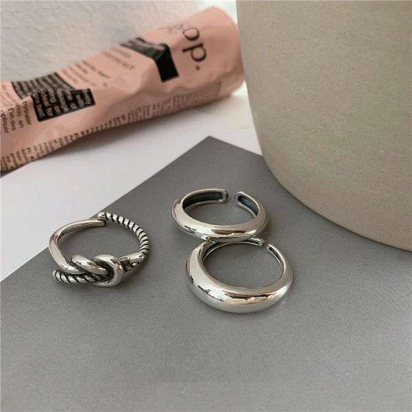 サイズ・容量【参考サイズ】：フリー規格■生産地：中国■素材・成分：S925銀メッキ■パッケージ：PP袋注意事項■照明の具合や、撮影の状況で掲載の商品画像と実際の色・型は、モニター表示などで異なります。ご了承ください。■背景の小物等は撮影の為のイメージですので商品には含まれません。