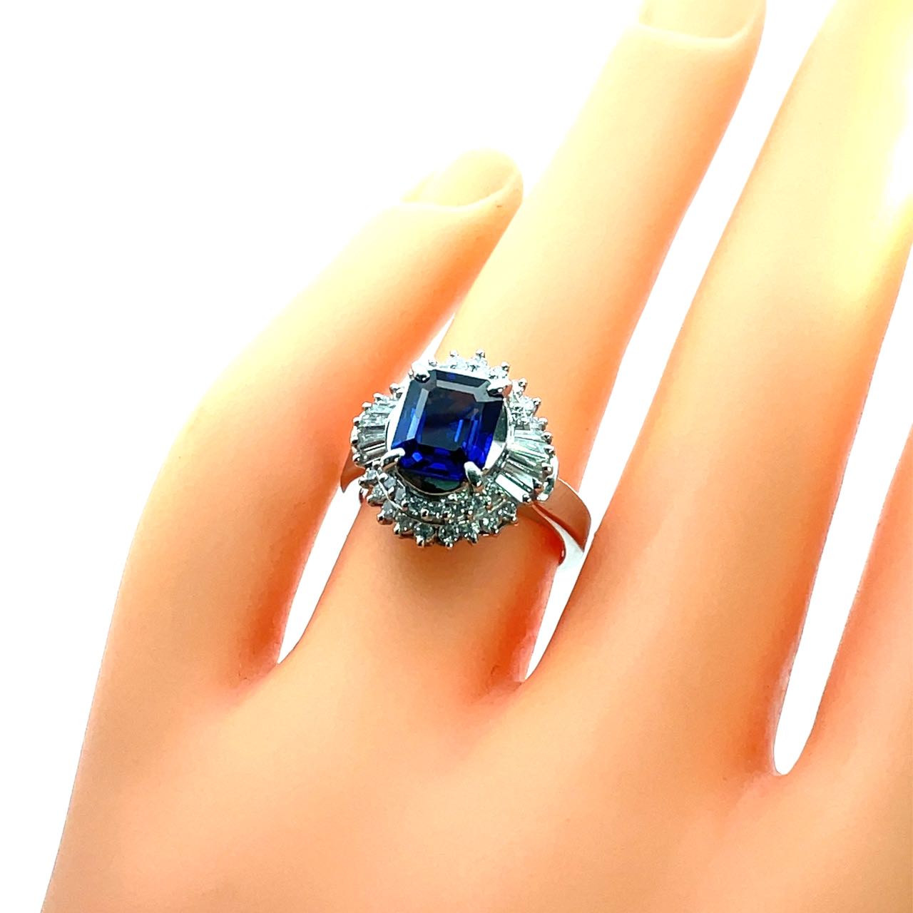 1.85ct マダガスカル産 サファイヤ 0.63ct ダイヤモンド デザイン リング プラチナ PT900 9号 9.62g sankyu1999-10004022 39宝飾販売店 サンプル画像2