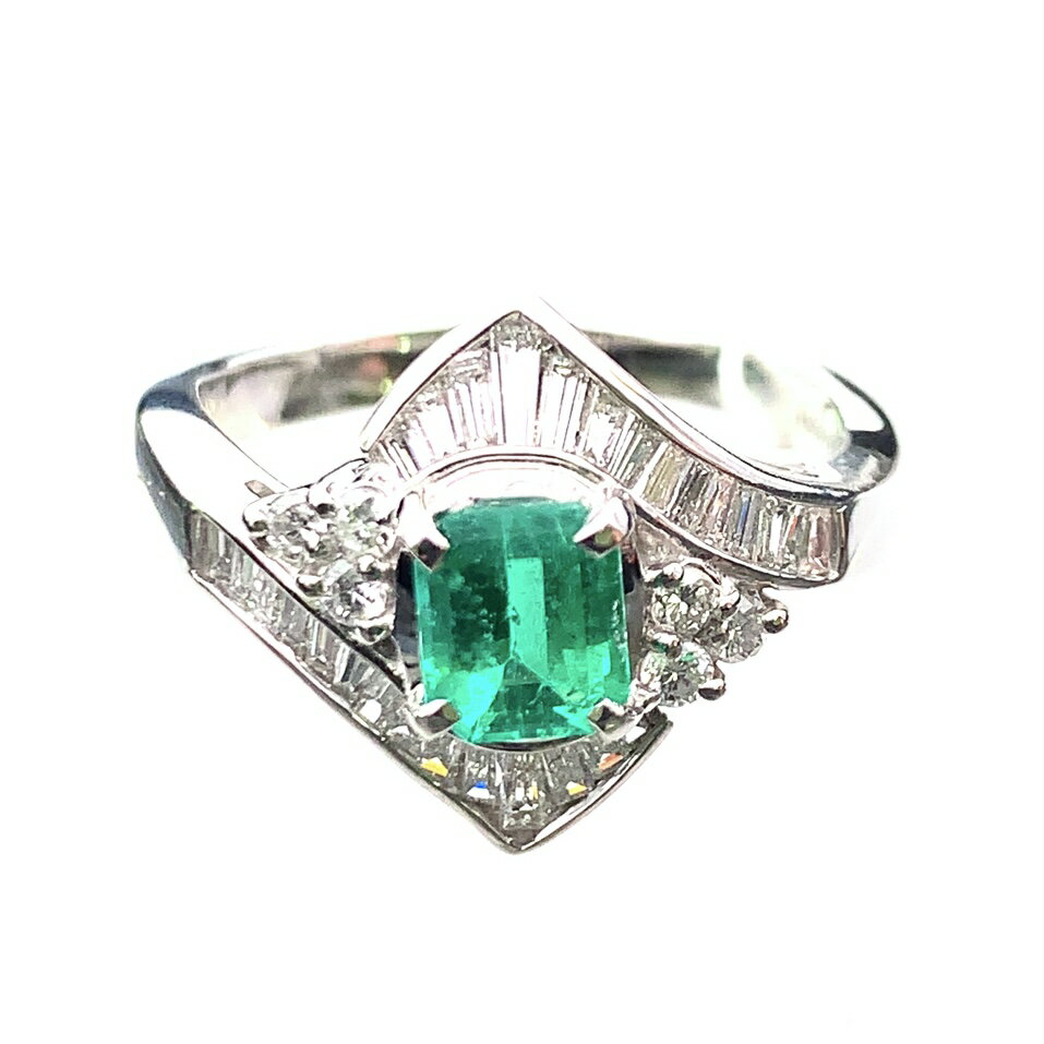 0.64ctエメラルドダイヤモンド...