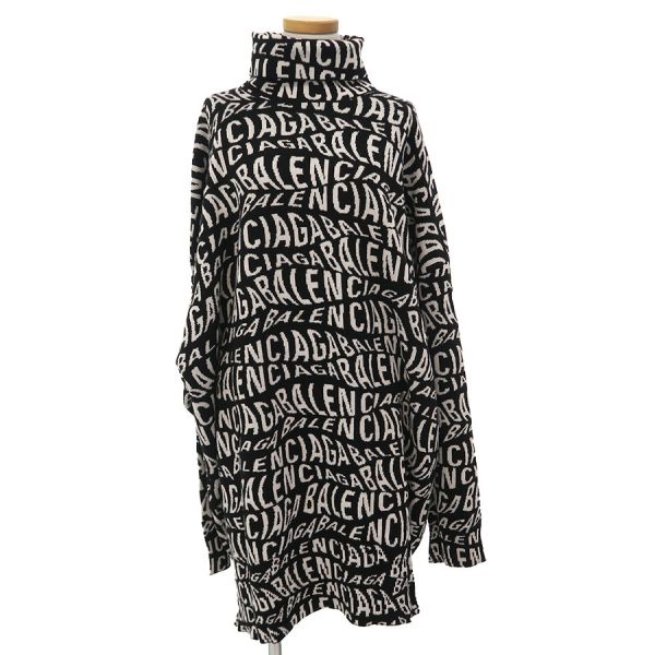 バレンシアガ  706302 T3234 ロゴ総柄クロップドニット レディース L 中古・古着通販】BALENCIAGA (バレンシアガ) Balenciaga Logo Wool