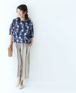 **##繊細なマメ向日葵刺繍トップス(メール便不可) cawaii sanpo レディース ファッション カジュアル ナチュラル【ネイビー 女性らしい 涼しい 素敵 柄 綿】