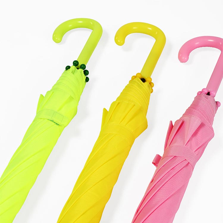 sansuiの軽量 キッズ傘 長傘 子供傘 スライドカバー付き ジャンプ傘 8本骨 キッズ 雨傘 ワンタッチ 晴雨兼用 梅雨対策 超撥水 傘 丈夫 可愛い 女の子 男の子 通学 無地 子供用｜アングル3