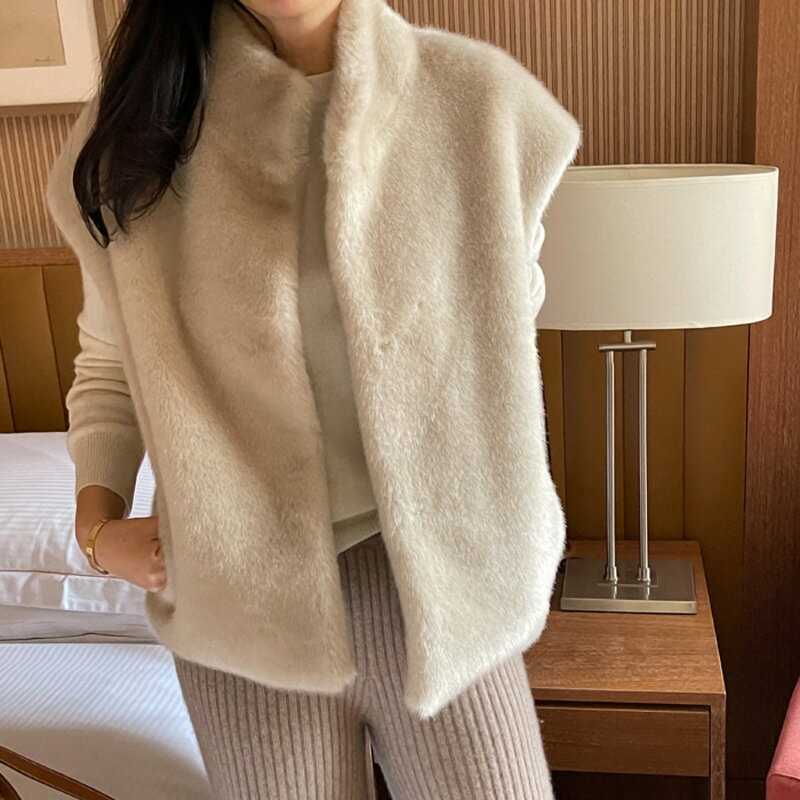生地：100％ポリエステル サイズ（Free）： 肩幅54cm 胸囲102cm 着丈59cm （手作業による測定のため、1〜3cmの誤差が生じる場合があります。ご了承ください）