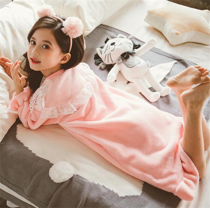 sansuiのもこもこパジャマ 子供 長袖 女の子 ドレス プリンセス キッズ かわいい レース おしゃれ お姫様 もこもこ ガールズ ナイトウェア 可愛い 寝巻き 子供服 秋冬 ピンク 110-160cm｜アングル2