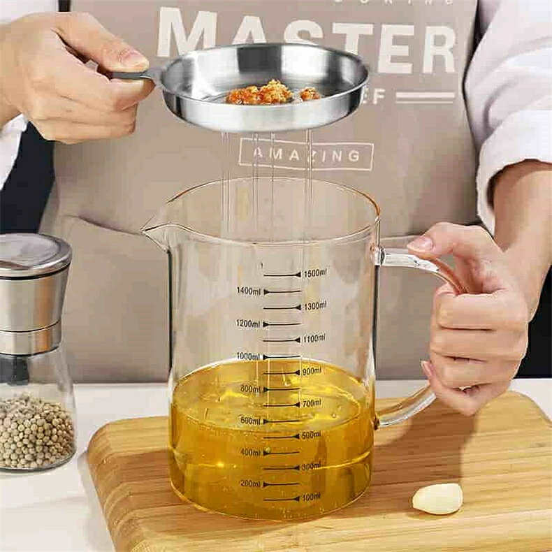 sansuiのステンレス 耐熱透明ガラス オイルポット あぶらこしポット 油こし器 残留物をろ過 油ろ過器 家庭用 レストラン向け計量カップ 油処理用品 油っくりん用フィルタ｜アングル3