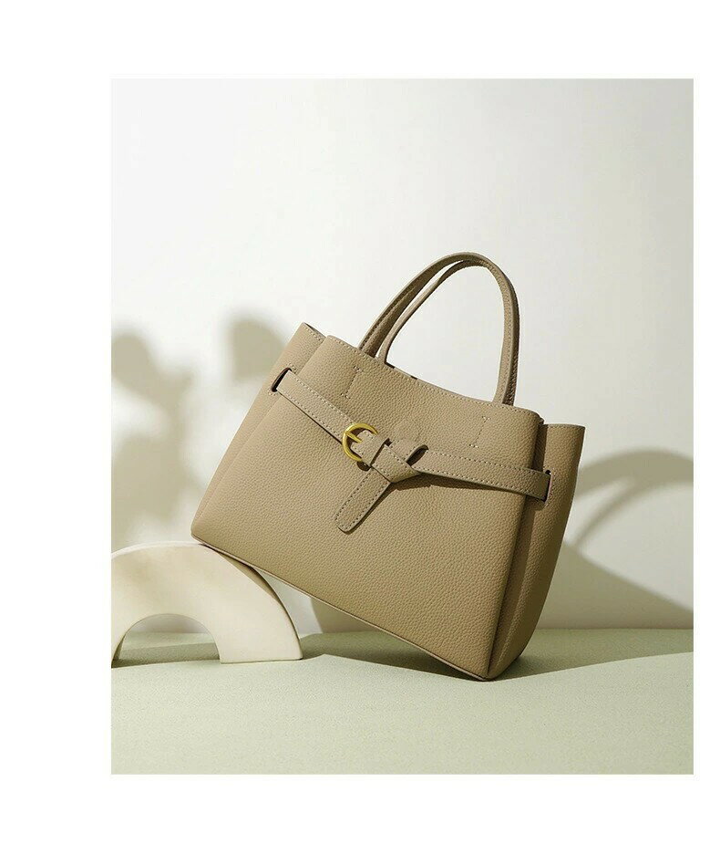 800円割引中 トートバッグ アンダーアームバッグ ハンドバッグ 手提げバッグ 肩掛け 鞄 大容量 牛革 レ..