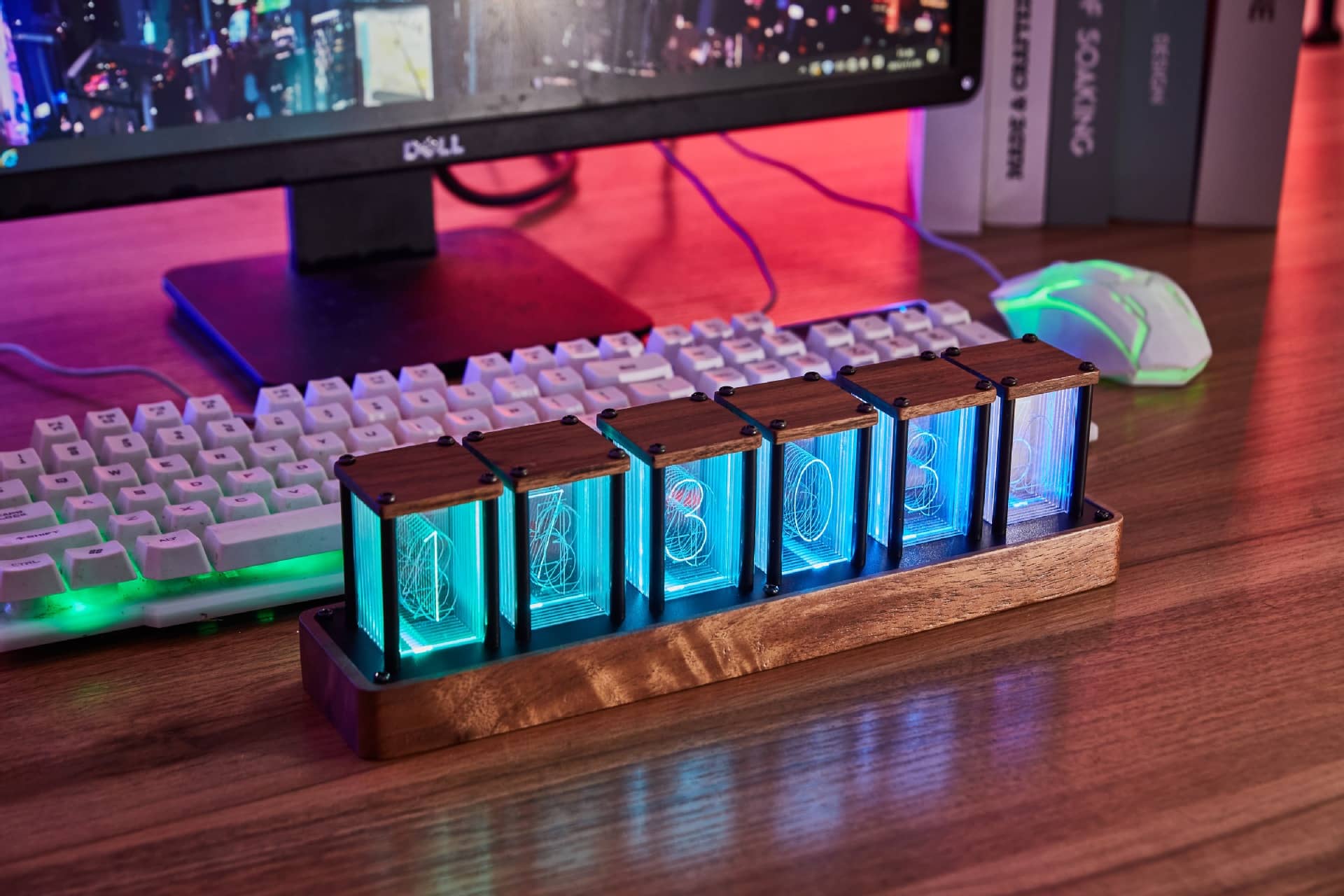 ニキシー管時計 擬発光管時計 レトロモダン 置き時計 デジタル 目覚まし時計 七色 LED グラデーション 明るさ調整可 アラーム カウントダウン ヴィンテージ時計 グローチューブクロック おしゃれ レトロ ファッション 装飾 1600万色 USB プレゼント 父の日 [2]