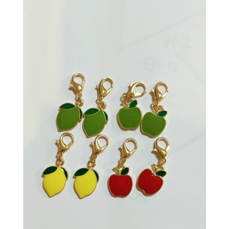 【1ケ】りんご レモン マスクチャーム 金具 イニシャル チャーム バッグチャーム キーホルダー アクセサリー 全高さ約30mm 31mm カニカン内径約5mm