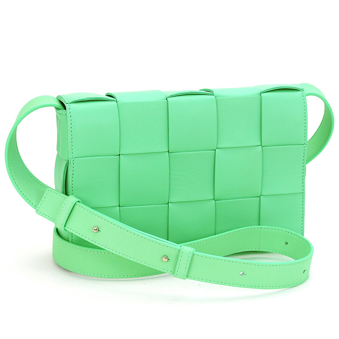 ボッテガヴェネタ BOTTEGA VENETA バッグ ショルダーバッグ クロスボディバッグ カセット CASSETTE 578004 VMAY1 ボッテガベネタ マキシイントレチャート ハイブランド シンプル ラムスキン 本革 レディース ライムグリーンのサムネイル