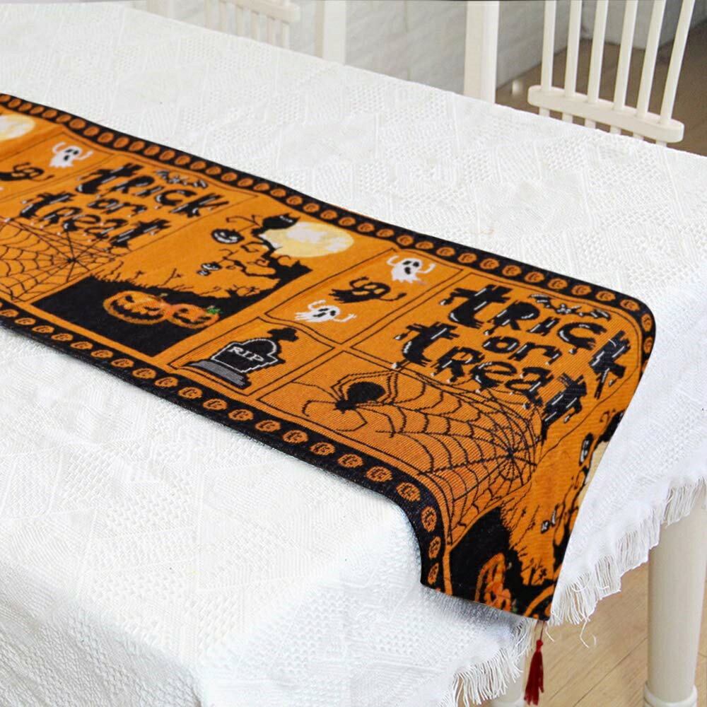 【新店舗ポイント最大46倍】テーブルランナー ハロウィン 飾り 33*180cm ポリエステル製 刺繍 食卓カバー 食卓飾り 断熱 滑り止め 自宅 お店用 パーティー おしゃれ 1枚入り