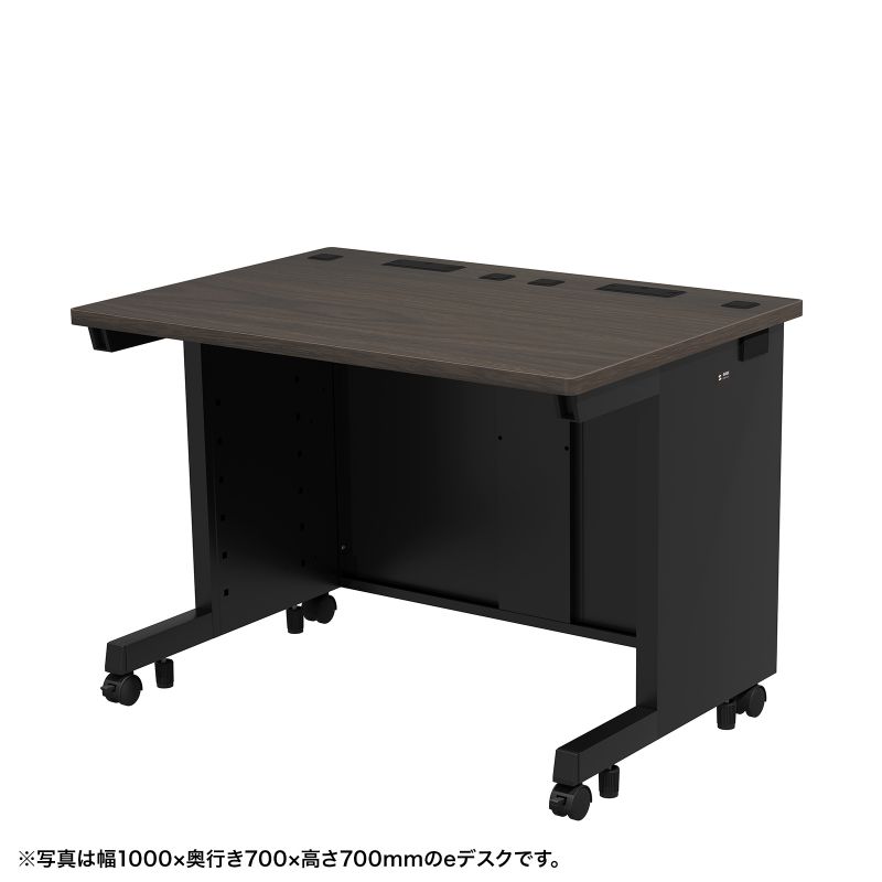商品詳細環境に配慮し、サイズバリエーションの豊富なデスクシリーズ。（幅1050×奥行き600×高さ720mm・濃い木目）特長●設置場所や設置機器、用途に合わせて150種類のサイズから選べるデスクシリーズです。●幅600から1800mm、奥行500・600から800mmで50mmピッチのサイズバリエーションがあります。高さは700mmと720mmを選べます。●即納または受注後2週間での出荷が可能です。一部の品番は在庫があります。※数量、時期により受注後2週間での出荷ができない場合があります。●レイアウト変更などが行えるようにキャスターが付いています。●天板は低ホルムアルデヒド（F☆☆☆☆）のパーティクルボードを使用しています。●天板エッジにはオレフィン系のソフトエッジを巻いています。●天板表面には滑らかな手触りのメラミン化粧板を使用しています。硬度は7Hです。●総耐荷重180kgです。重量のある機器の設置等も可能です。●バックパネルは下方まで隠れる大型タイプです。セキュリティワイヤーを通すための穴があります。●LAN用横配線口をサイドフレーム後方に装備しています。ケーブルを美しく配線することができます。シャッター式扉付きです。●サブテーブル、中棚、床固定金具、引き出し、キーボードスライダーのオプションを用意しております。●ケーブル収納パネルを加えることでバックパネルを二重構造にでき、ケーブルを隠すことができるようになります。●特注にて幅、奥行き、高さの変更ができ、1台から製作可能です。※幅は最大2400mm、奥行きは最大1400mmまで製作可能です。仕様■天板カラー：濃い木目■フレームカラー：ブラック■キャスター径：50mm■製品サイズ：W1050×D600×H720mm天板サイズ/W1050×D600×t25mm■製品重量：26.84kg■出荷形態：ノックダウン組立式（お客様組み立て）■梱包：3個口/760×650×95mm・13.2kg1110×660×40mm・11.9kg965×560×40mm・5.7kg■材質：天板/木製（パーティクルボード）＋メラミン化粧板、フレーム/スチール（メラミン焼付塗装）、キャスター/ナイロン■耐荷重：総耐荷重/180kg天板部均等耐荷重/150kg中心荷重/80kg■アジャスターの有無：あり■キャスターの有無：あり■付属品：キャスター、アジャスター、コードカバー（1個）、ケーブル口、横配線口、セキュリティワイヤー取り付け口表示された検索窓に商品番号を入力してください【 商品番号：ED-SK10560M72 】【2024年01月登録】関連キーワード：テーブル 机 つくえ サンワサプライ 4969887393574表示された検索窓に商品番号を入力してください【 商品番号：ED-SK10560M72 】※代引きでのお支払いはできません。
