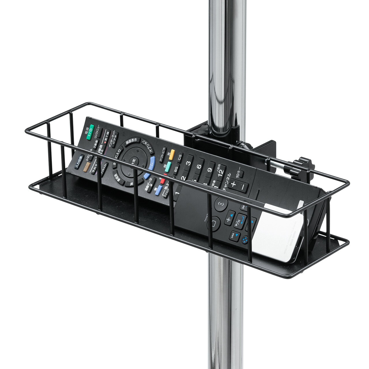 リモコンラック 横型 収納 カゴ 後付け クランプ式 バスケット 丸パイプ 角パイプ トレー リモコンホルダー 小物入れ テレビスタンド テレビ収納 台車 簡単取り付け