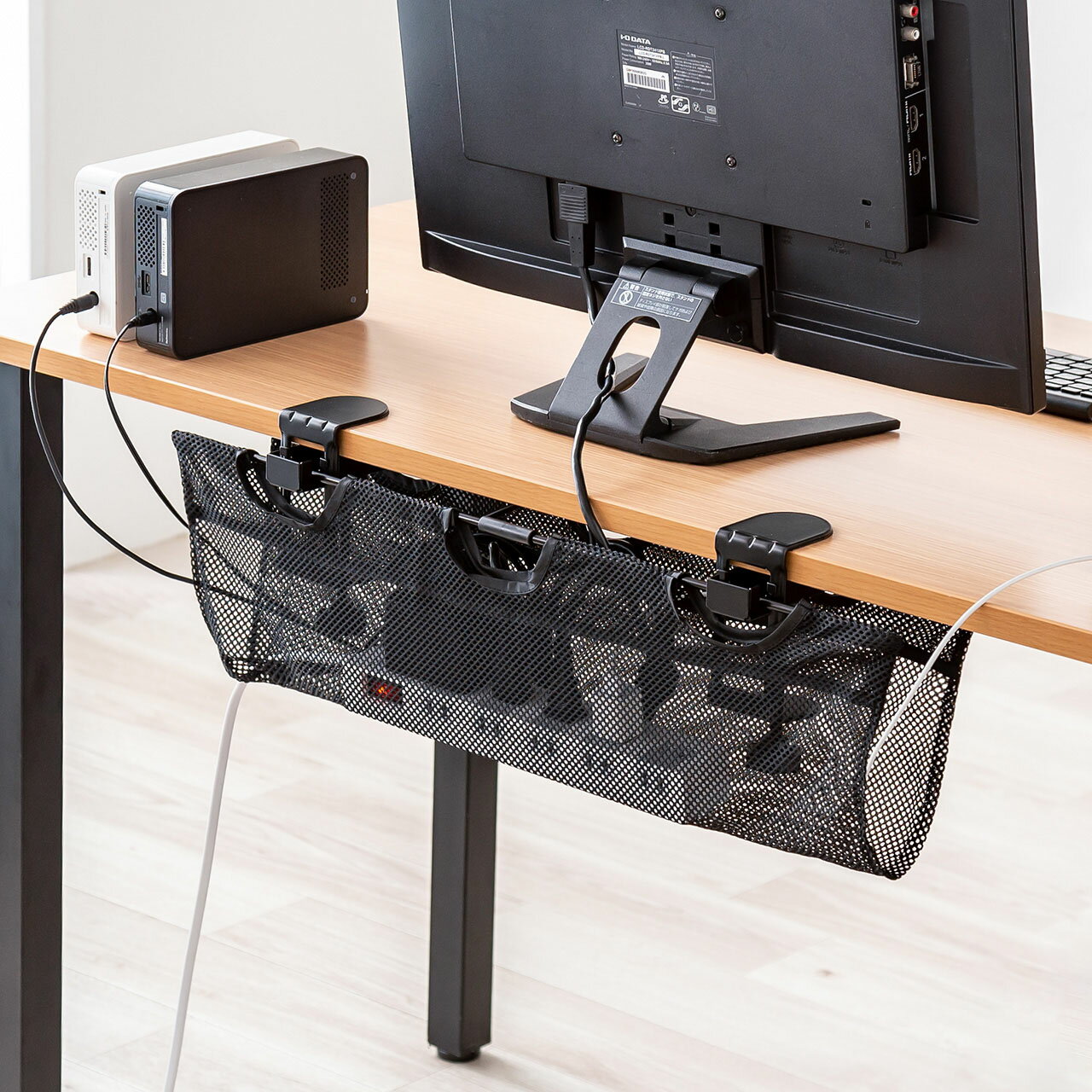 ケーブルトレー ケーブルオーガナイザー 幅62cm クランプ固定 メッシュタイプ 配線受け 電源タップ ケーブル収納