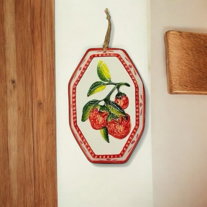 ウォールデコレーション ストロベリー いちご イチゴ 苺 ヨーロッパ製 イタリア製 陶器 壁飾り カラフル かわいい インテリア オブジェ BRE-195L-ST