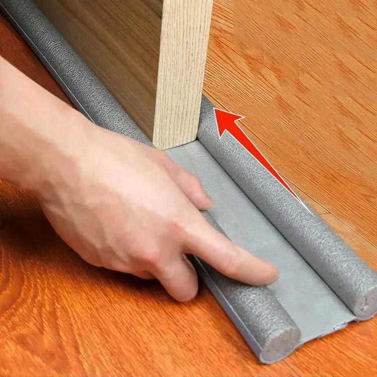 ふさぎ 気密テープ 防音シート ドア隙間防音テープ 蟻 騒音対策 すき間 防音パッキ...