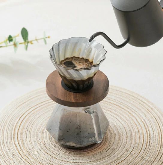 【送料無料】かわいい おしゃれ 耐熱ガラス ハンドドリップ 円錐 ドリップ器具 コーヒー コーヒーサー..