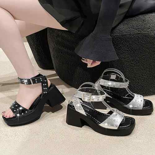 ハイヒ レディース 歩きやすい 太めヒール おしゃれサンダル アンクルストラップ 夏靴 美脚脚長 メタリ..