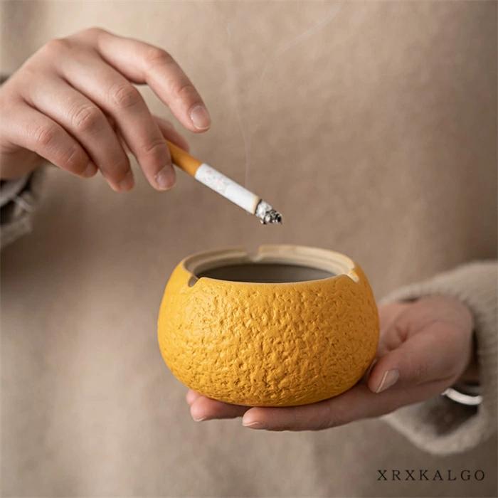 サンウェーブのバルコニー デスク灰皿 オシャレ おもしろ 公共施設 みかん スタイリッシュな創造的なセラミック灰皿 おしゃれ 休憩 お洒落 灰皿｜アングル3