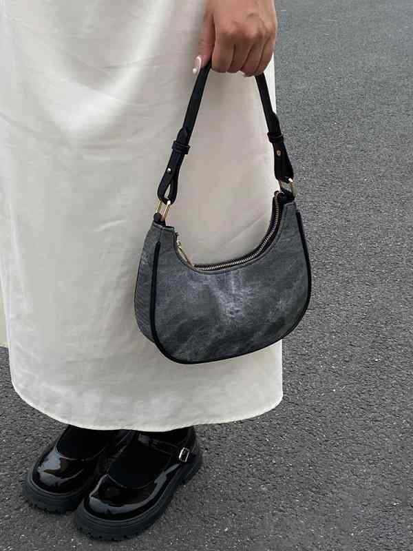 乐天商城 - 手持ち ショルダーバッグ 西洋 三日月 高級感 かわいい バッグ レディースバッグ カジュアル バゲットバッグ グレー 韓国 PUレザ