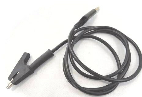 拡張口付きピンプラグ　コード長約900mm　黒　1本入　＜1zi-166＞